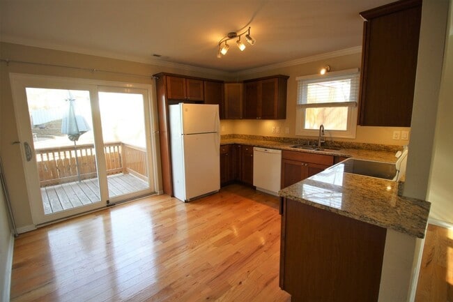 150 Fairfax Ave in Asheville, NC - Building Photo - Building Photo