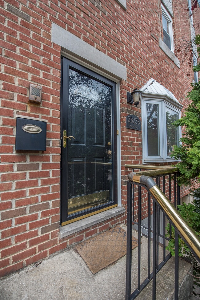 2822 Ogden St in Philadelphia, PA - Foto de edificio - Building Photo