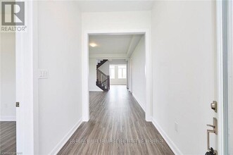 10 Shoreview Dr in Welland, ON - Building Photo - Building Photo