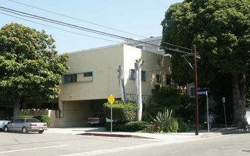 11727 Ohio Ave in Los Angeles, CA - Building Photo - Building Photo