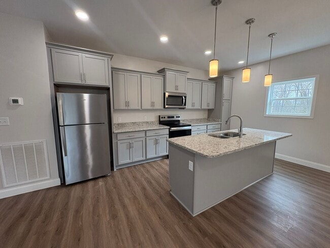 104 Ward Way in Auburn, KY - Building Photo - Building Photo