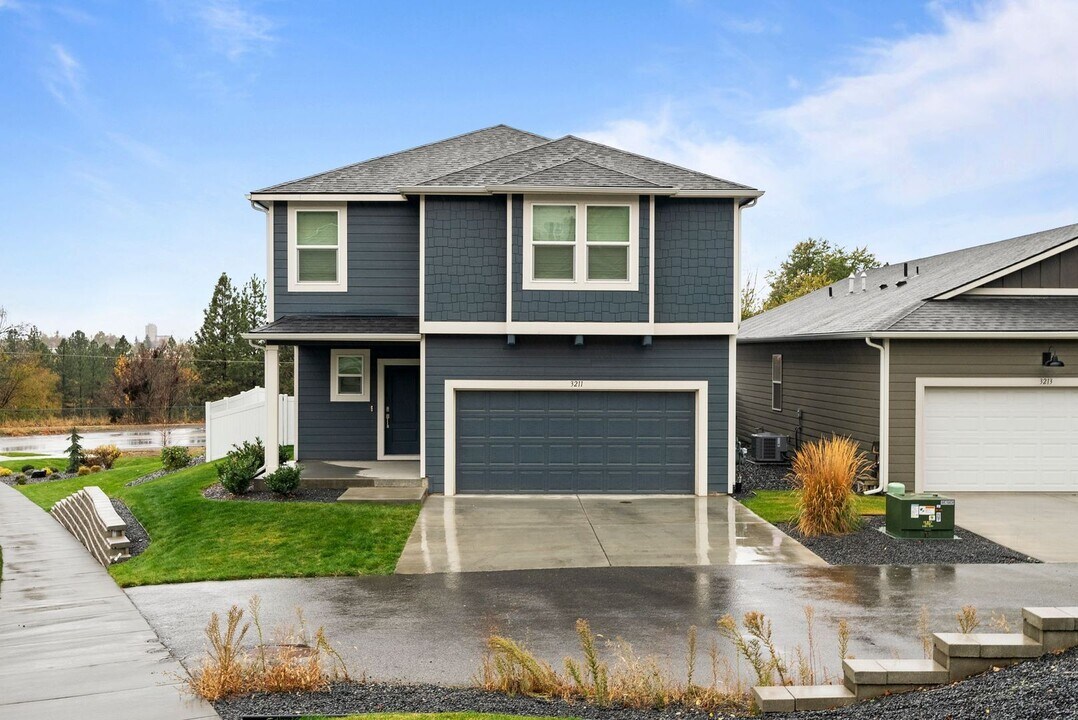 3211 N McKinnon Rd in Spokane, WA - Building Photo