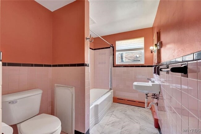 property at 626 Kenmore Ave