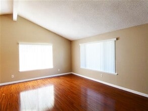 12458 Dawn Ln in Cerritos, CA - Foto de edificio - Building Photo
