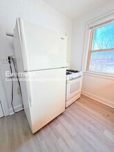 13909 Hartwell St in Detroit, MI - Foto de edificio - Building Photo