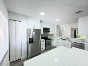 3451 County Barn Rd in Naples, FL - Building Photo - Building Photo