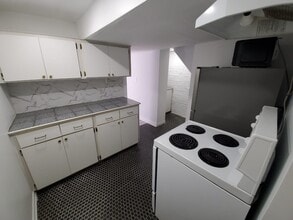 146 Dawes Rd in Toronto, ON - Building Photo - Building Photo