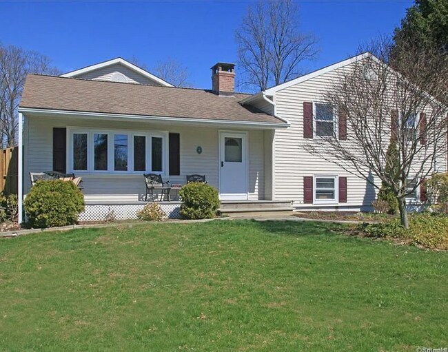 44 Mount Pleasant Rd Rentals in Newtown, CT