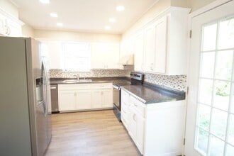 2035 Allenhurst St in Norman, OK - Building Photo - Building Photo
