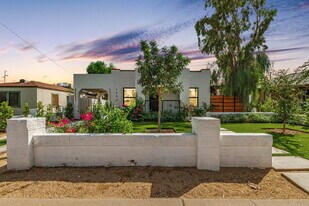 1423 E Pierce St in Phoenix, AZ - Building Photo