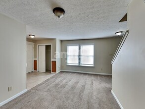 926 Littleton Dr in Concord, NC - Foto de edificio - Building Photo