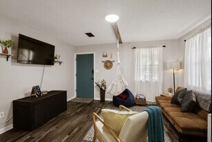 2001 N 61st Ave, Unit SI ID1533637P in Pensacola, FL - Building Photo