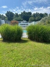 183 W Lake Dr in Middletown, CT - Building Photo - Building Photo