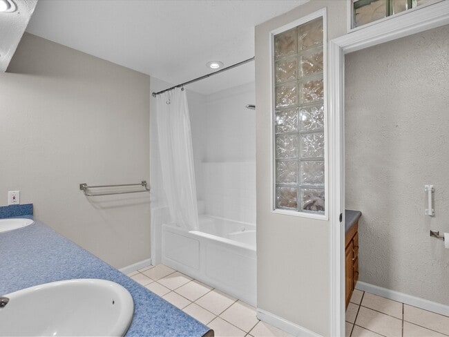 property at 4214 Fernside Dr