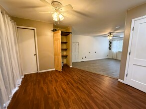 2515 Richmond N in Wichita, KS - Foto de edificio - Building Photo