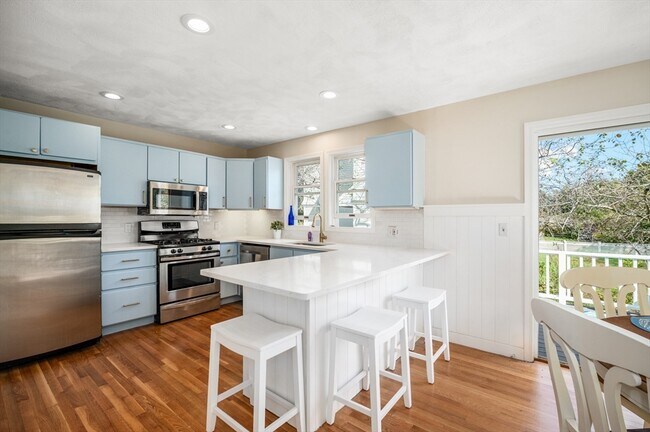 53 Norwood Ave in Manchester by the Sea, MA - Building Photo - Building Photo