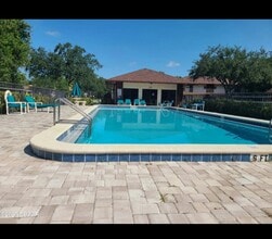 108 Lacosta Ln, Unit 623 in Daytona Beach, FL - Foto de edificio - Building Photo
