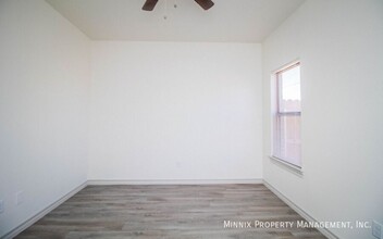 2407 Quitman Ave in Lubbock, TX - Building Photo - Building Photo