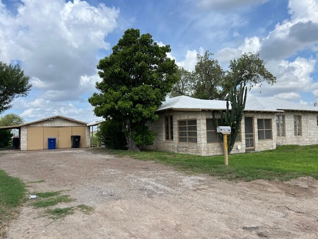 property at 1701 N Ware Rd