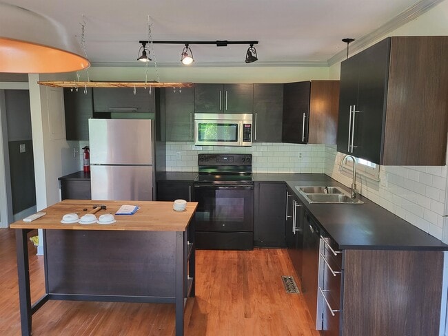 5226 Ashcroft Ave in North Charleston, SC - Building Photo - Building Photo