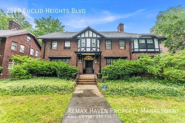 2540 Euclid Heights Blvd in Cleveland Heights, OH - Building Photo - Building Photo