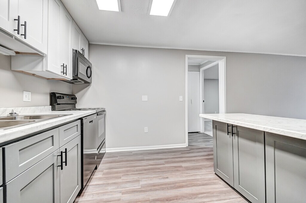 Poplar Ridge Apartments in Fort Wayne, IN