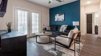 14006 Potranco Rd in San Antonio, TX - Building Photo