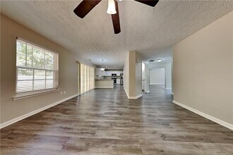 578 Arbor Ridge Dr in Stone Mountain, GA - Building Photo - Building Photo