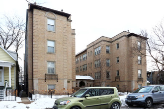 1733-1737 W Balmoral Ave in Chicago, IL - Foto de edificio - Building Photo