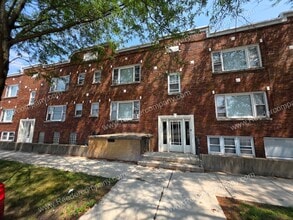 204 Lafayette Avenue in Griffith, IN - Foto de edificio - Building Photo