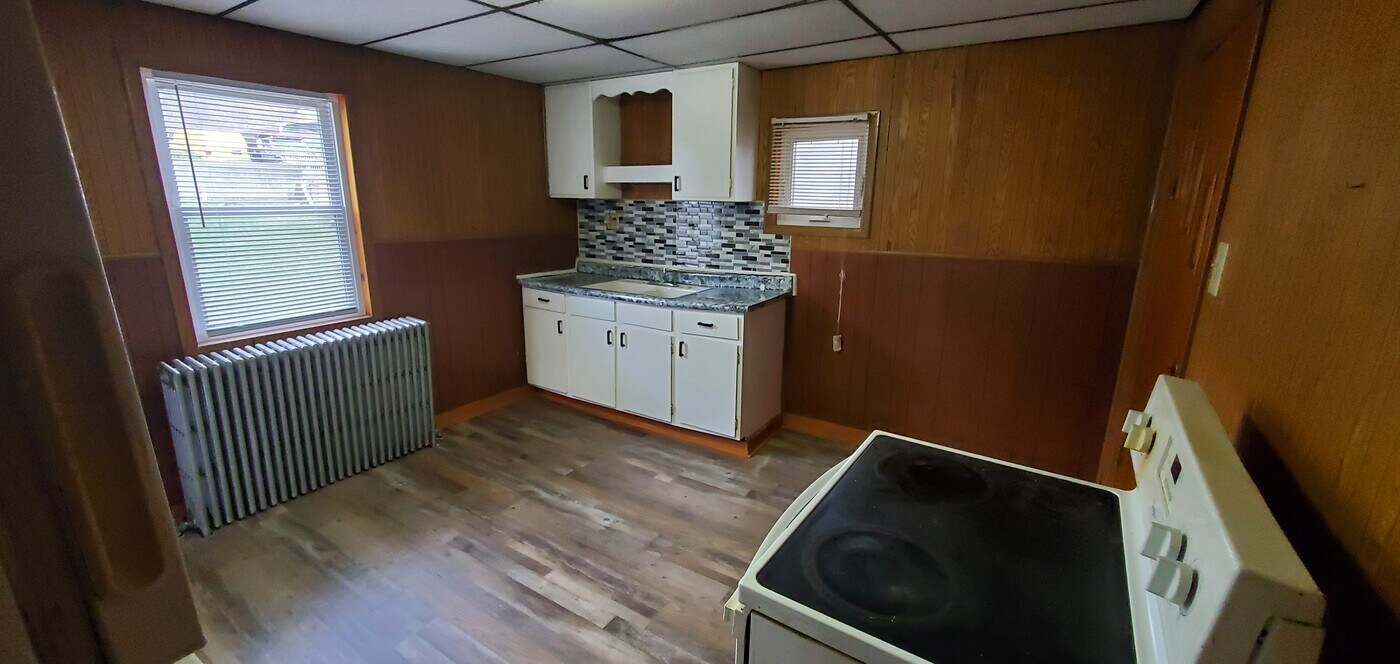 530 Naylor Rd, Unit A in Johnstown, PA - Building Photo