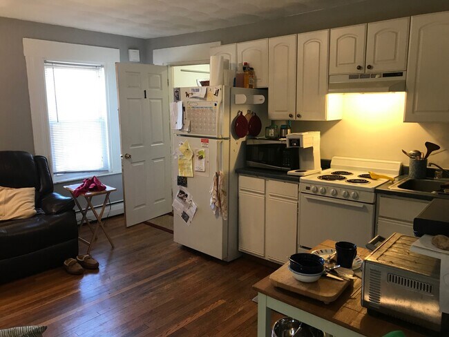 639 Somerville Ave, Unit 1 in Somerville, MA - Building Photo - Building Photo