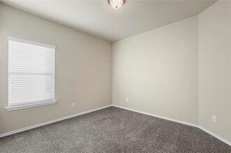 1216 Vaughna Dr in Weatherford, TX - Building Photo - Building Photo
