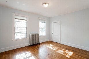 1789 Commonwealth Ave, Unit 3 in Boston, MA - Building Photo