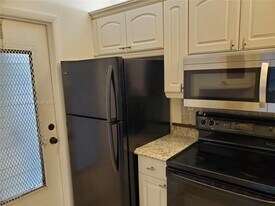 1420 Atlantic Shores Blvd in Hallandale Beach, FL - Building Photo