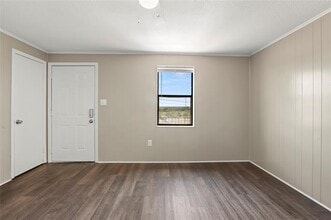 1702 Mineral Wells Hwy in Weatherford, TX - Building Photo - Building Photo