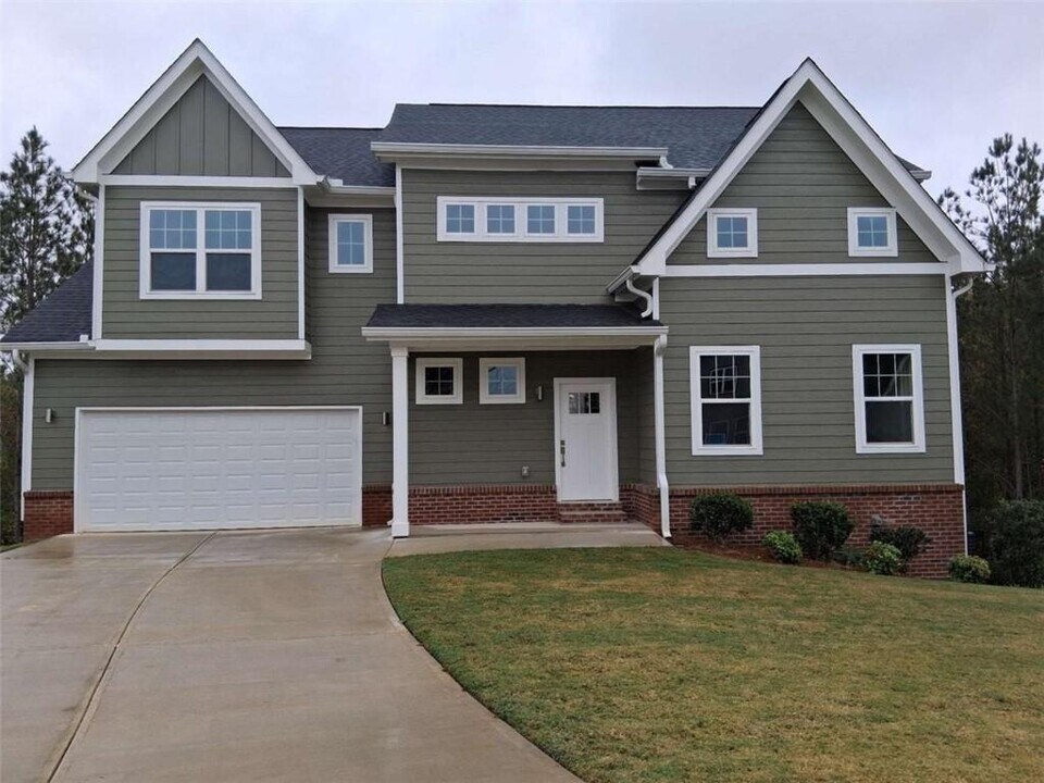 3180 Tackett Rd in Douglasville, GA - Building Photo