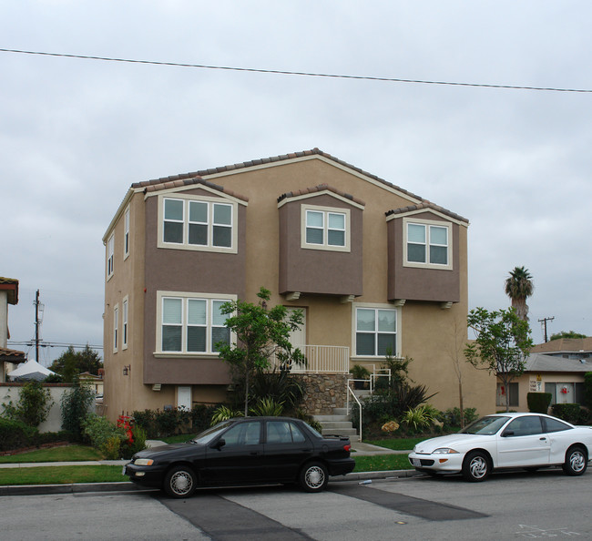 3772 Green Ave in Los Alamitos, CA - Building Photo - Building Photo