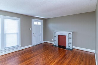 4899 Brothers Rd in La Grange, NC - Building Photo - Building Photo