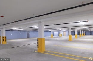 100 Lucky Wy in Reading, PA - Building Photo