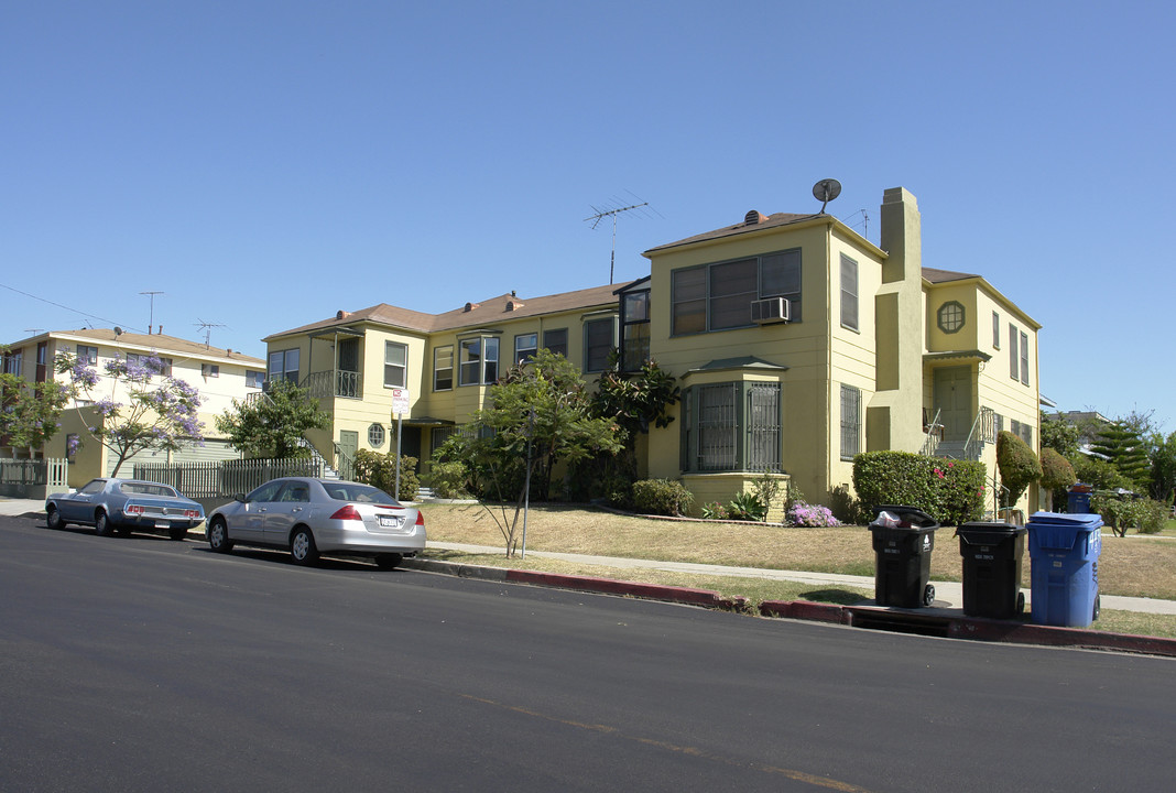 4468 W 2nd St in Los Angeles, CA - Building Photo