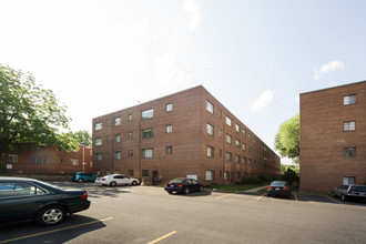 The Glenmont in Bethesda, MD - Building Photo - Building Photo