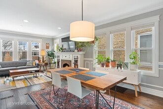 3018 N Kostner Ave in Chicago, IL - Foto de edificio - Building Photo