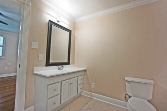 1922 Westlake Way in Houston, TX - Building Photo - Building Photo