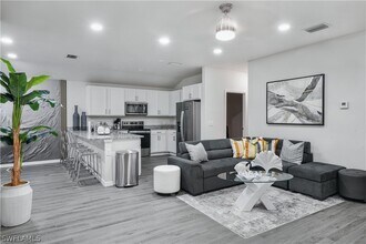 2620 NE 5th Ave in Cape Coral, FL - Building Photo - Building Photo