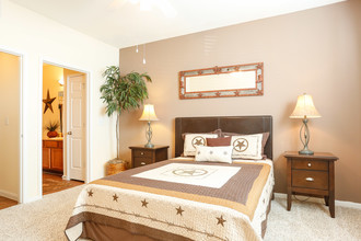 Heritage At Hooper Hill in Conroe, TX - Foto de edificio - Interior Photo