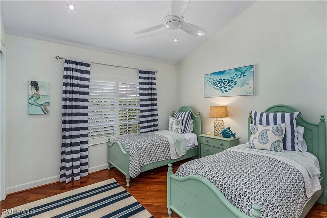 property at 720 Turkey Oak Ln