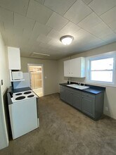 1421 E Madison Ave in Des Moines, IA - Building Photo - Building Photo