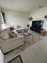 3413 W 113th St in Hialeah, FL - Building Photo - Building Photo