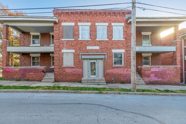 115 N Askew Ave in Kansas City, MO - Building Photo - Building Photo